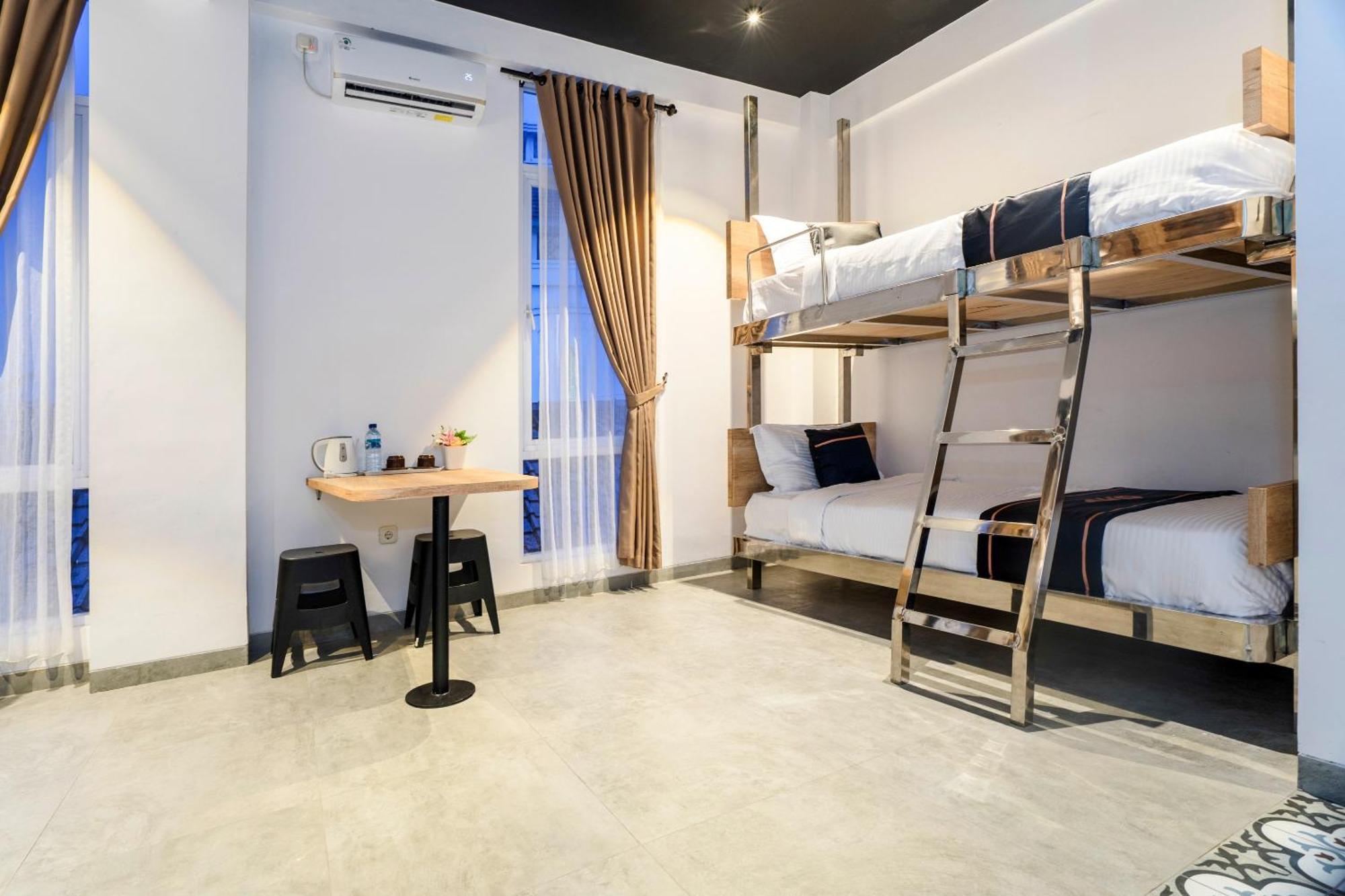 Super Oyo Collection O 2627 Ratamya Co-Living Ξενοδοχείο Γιογκιακάρτα Εξωτερικό φωτογραφία